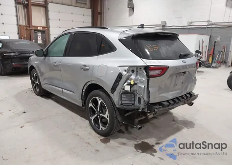 2023 Ford Escape St-Line Select from USA, damaged, VIN 1FMCU9NA9PUA62440